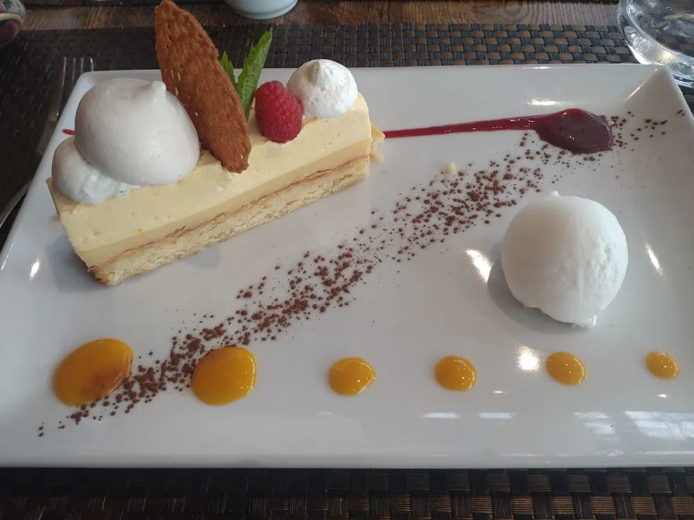 Entremet Aux Agrumes Mousse Mascarpone Biscuit Et Crème Citron